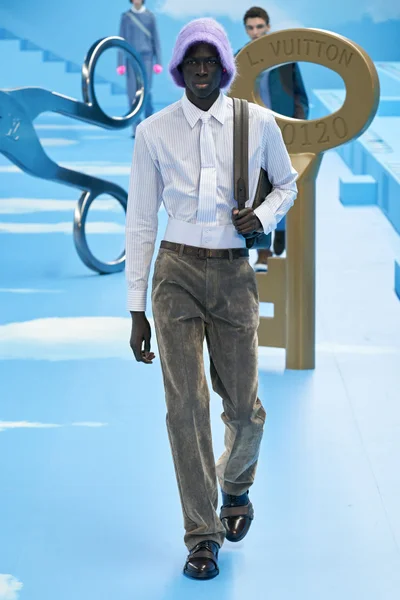 Look 20